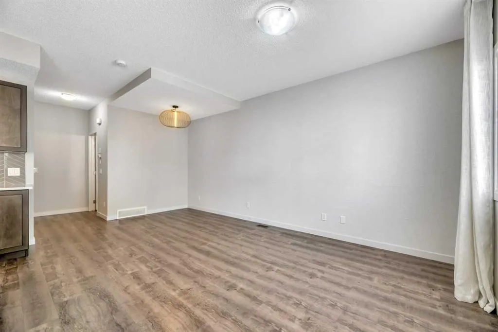 32 Red Embers Parade NE, #104