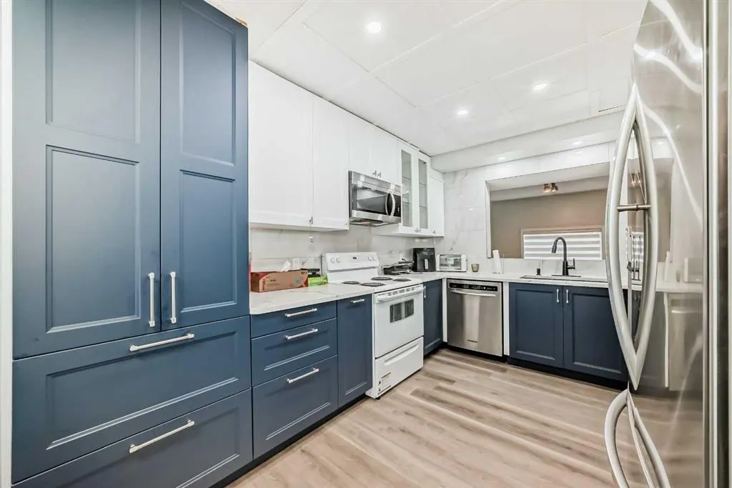 7 Westland Road, #2