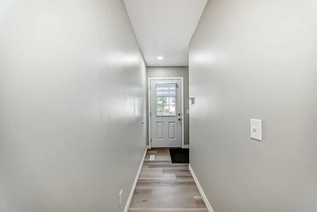 7 Westland Road, #2