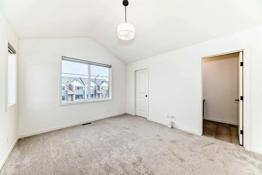 9 Sage Hill Path NW