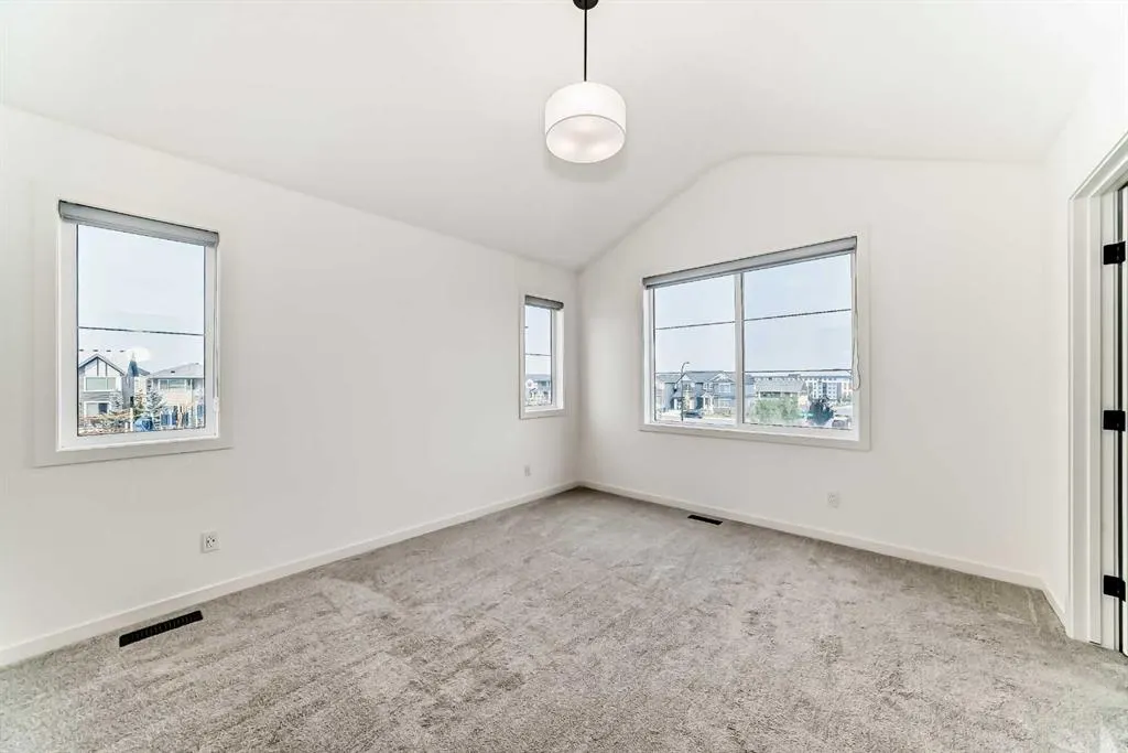 9 Sage Hill Path NW
