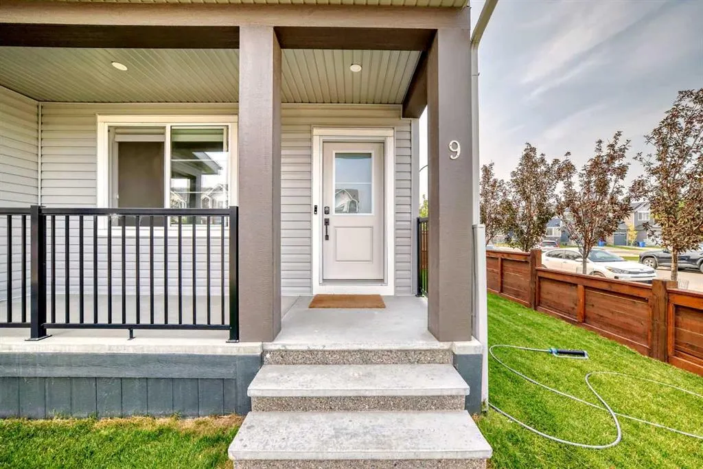 9 Sage Hill Path NW