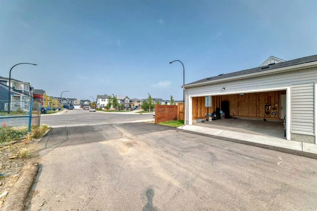 9 Sage Hill Path NW