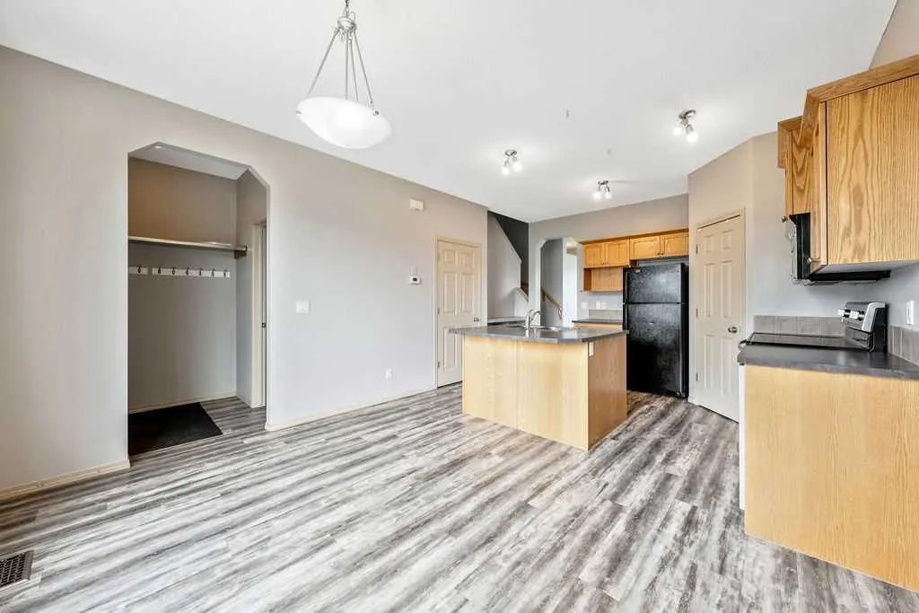 56 Covemeadow Road NE