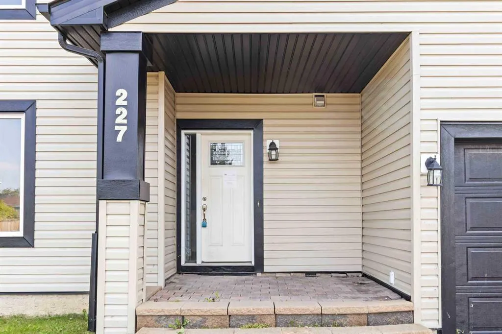 227 Dickins Drive