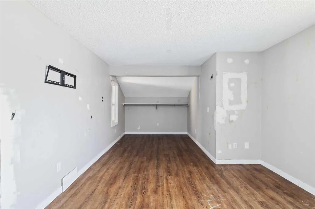 227 Dickins Drive