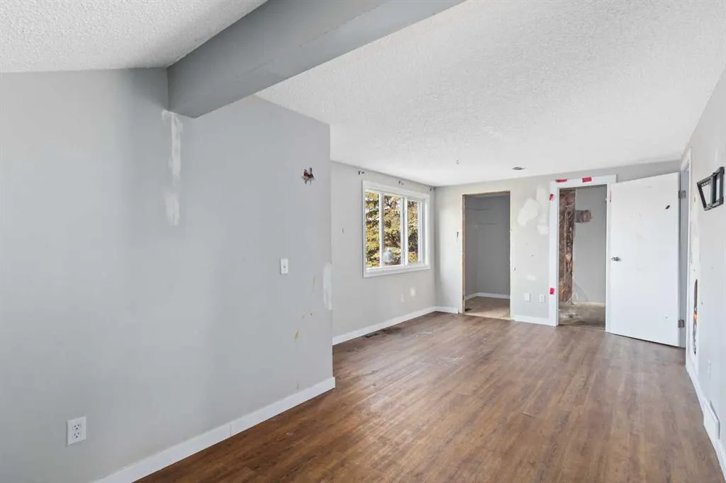 227 Dickins Drive