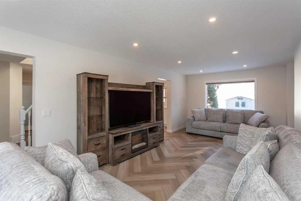 10 Pickwick Lane
