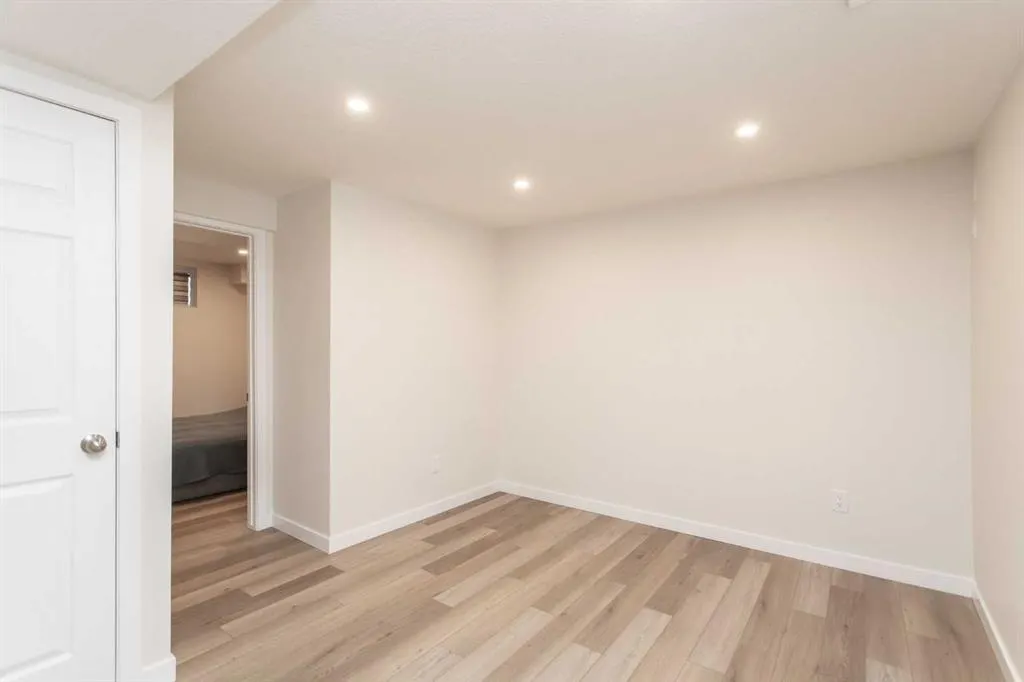 10 Pickwick Lane