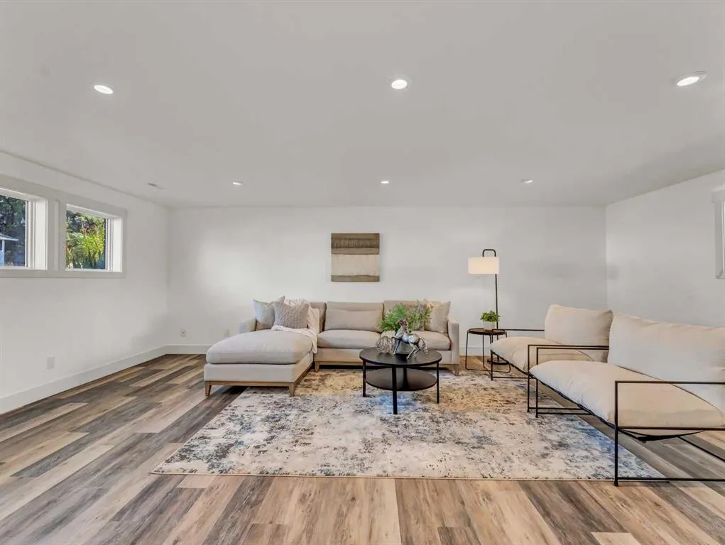 306 Seven Persons Drive SW