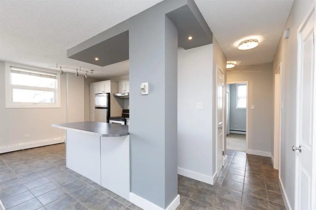 1027 Cameron Avenue SW, #610