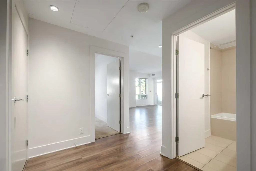 46 9 Street NE, #108