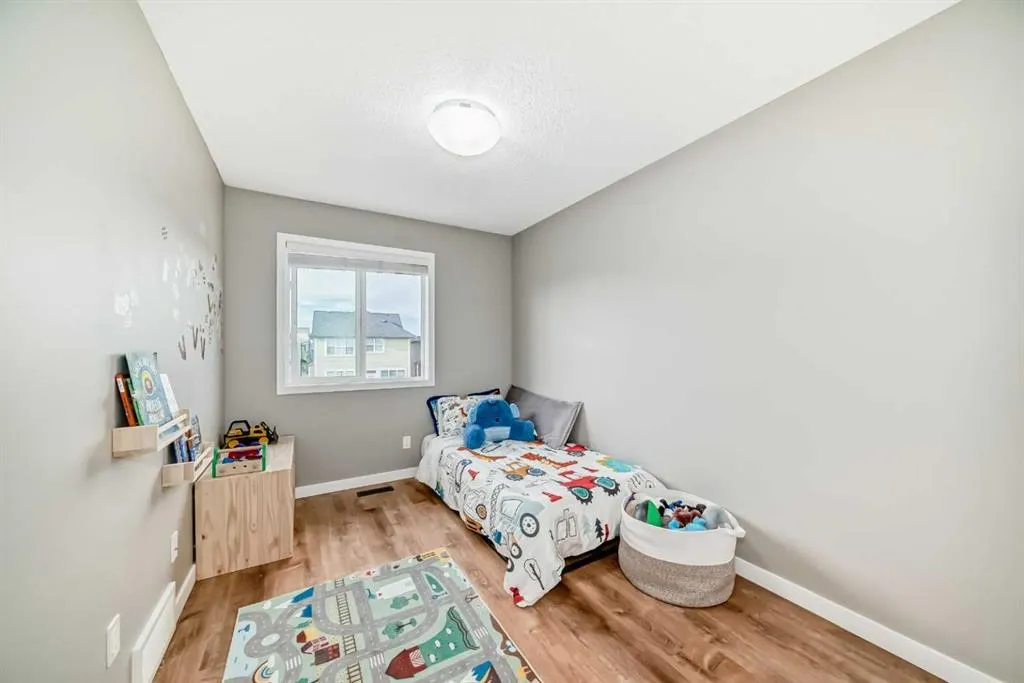 43 Masters Square SE
