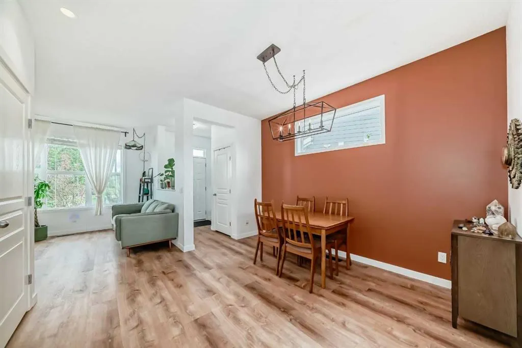 43 Masters Square SE