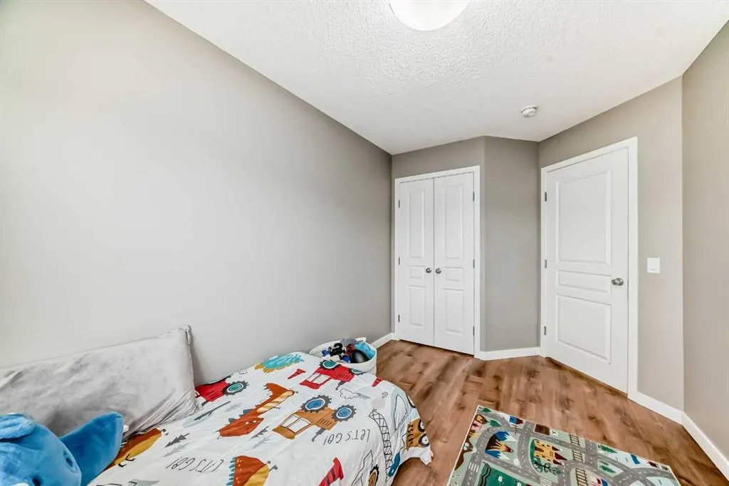 43 Masters Square SE