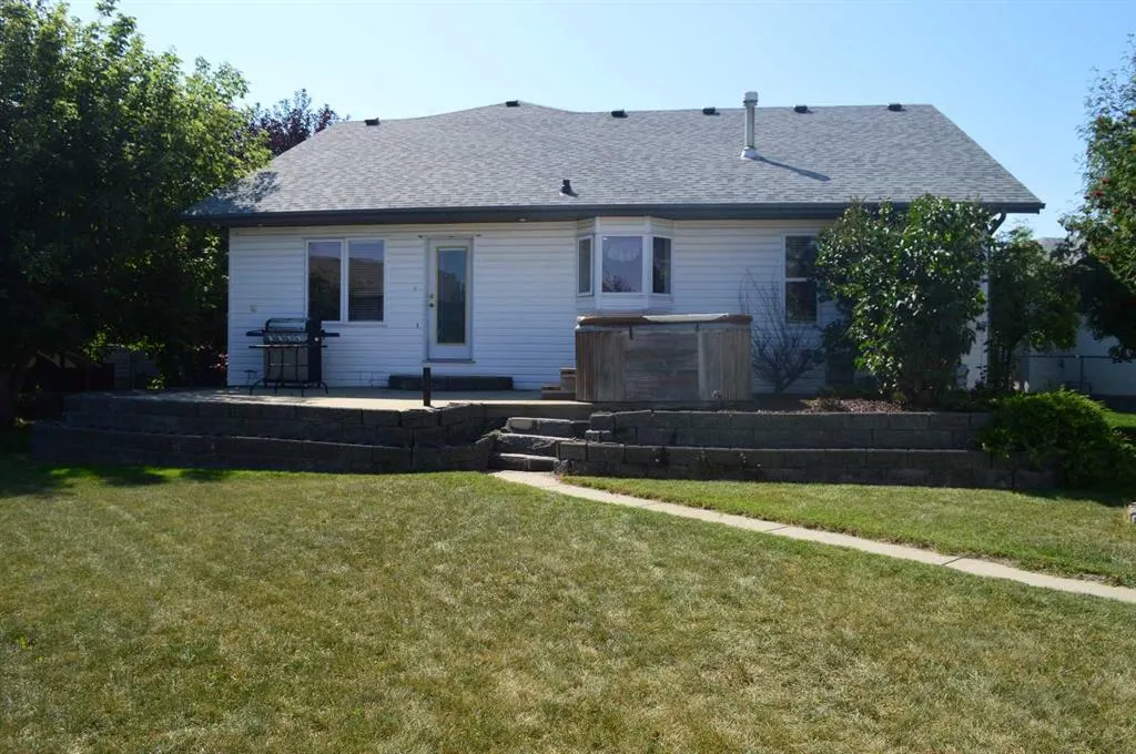 94 Lund Close