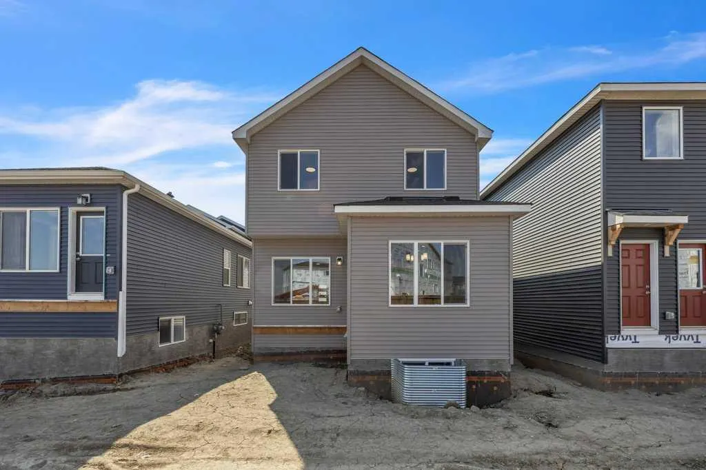 42 Homestead Common NE