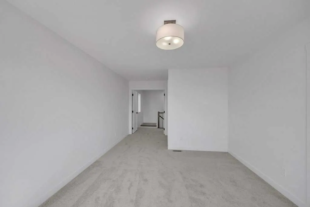 42 Homestead Common NE
