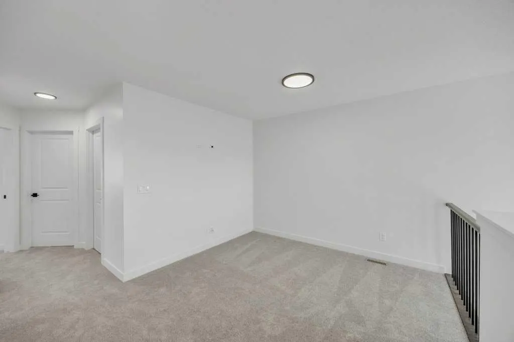 42 Homestead Common NE