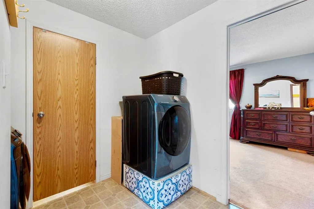 30032 Range Road 270