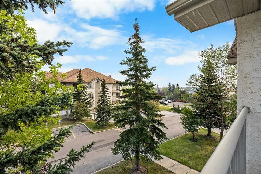 20 Harvest Rose Park NE, #3312