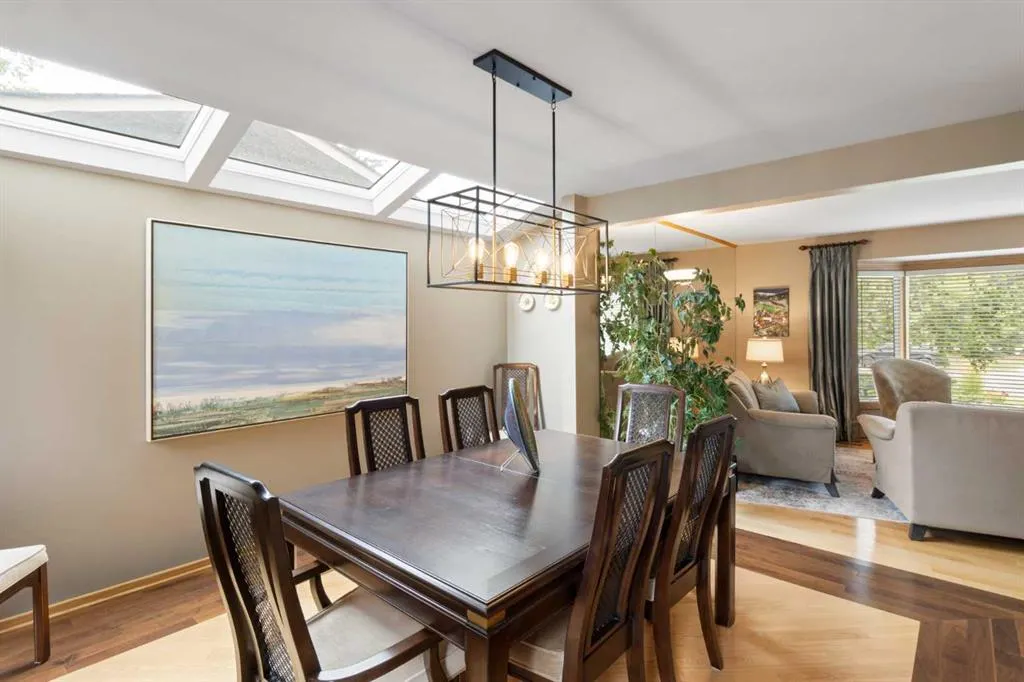 39 Woodgreen Drive SW