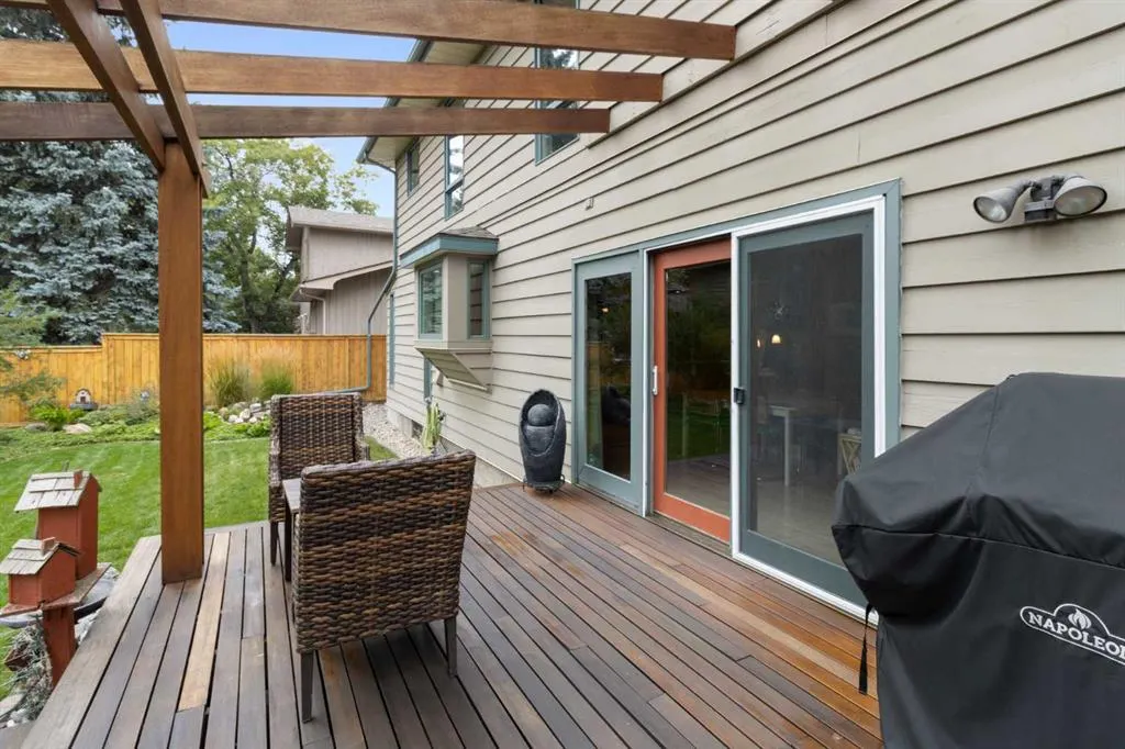 39 Woodgreen Drive SW