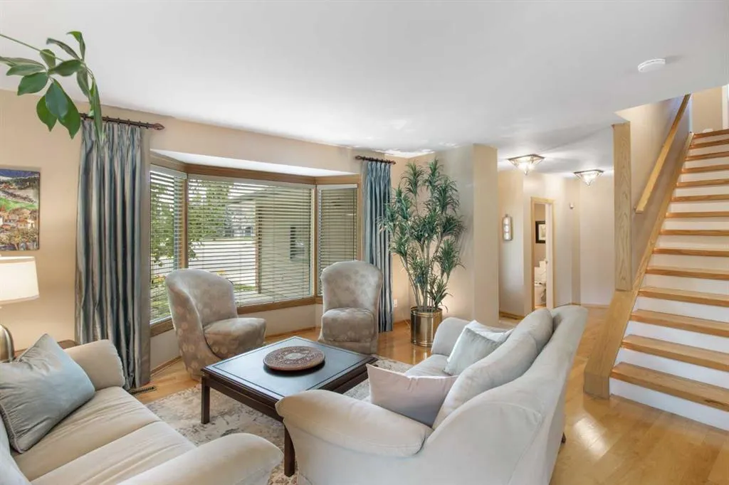 39 Woodgreen Drive SW