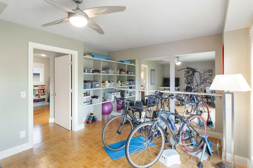 39 Woodgreen Drive SW
