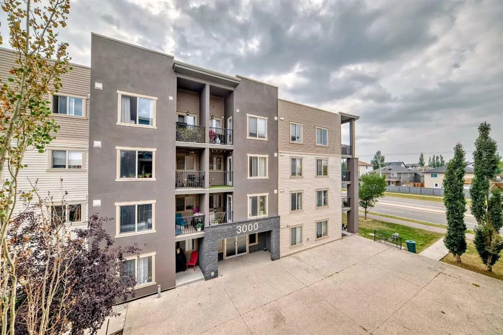 403 Mackenzie Way SW, #4320