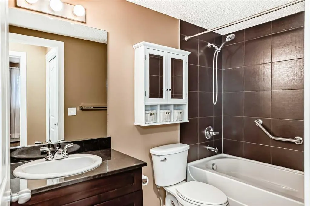403 Mackenzie Way SW, #4320