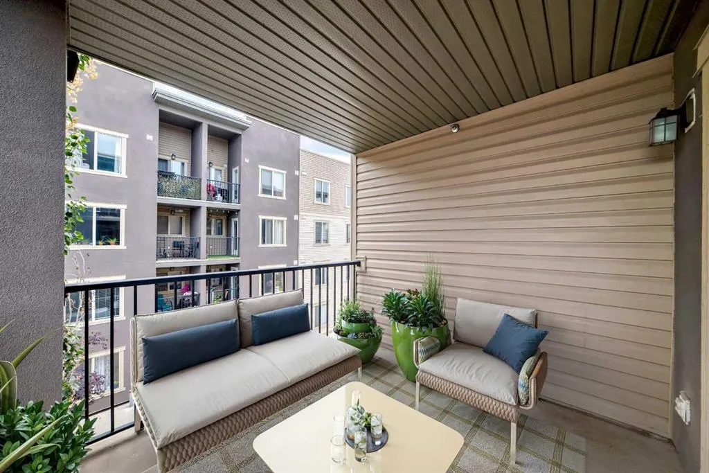 403 Mackenzie Way SW, #4320