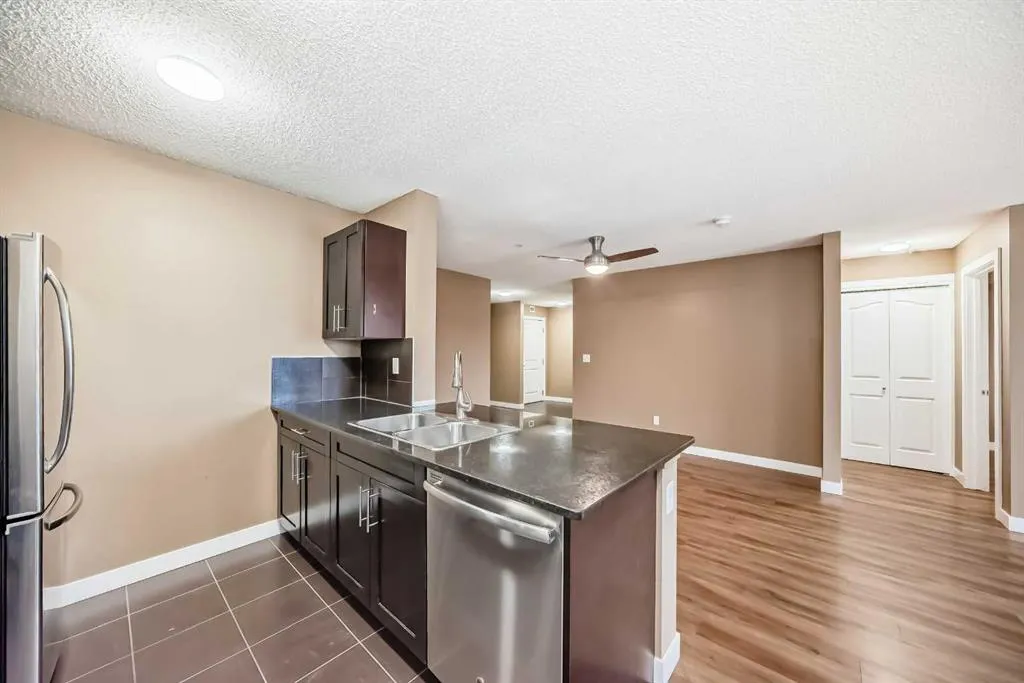 403 Mackenzie Way SW, #4320