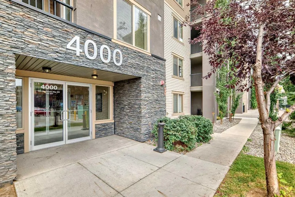 403 Mackenzie Way SW, #4320