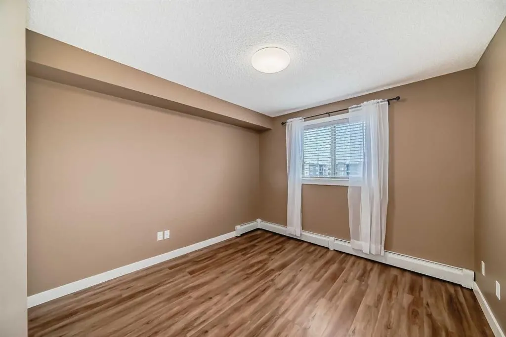 403 Mackenzie Way SW, #4320
