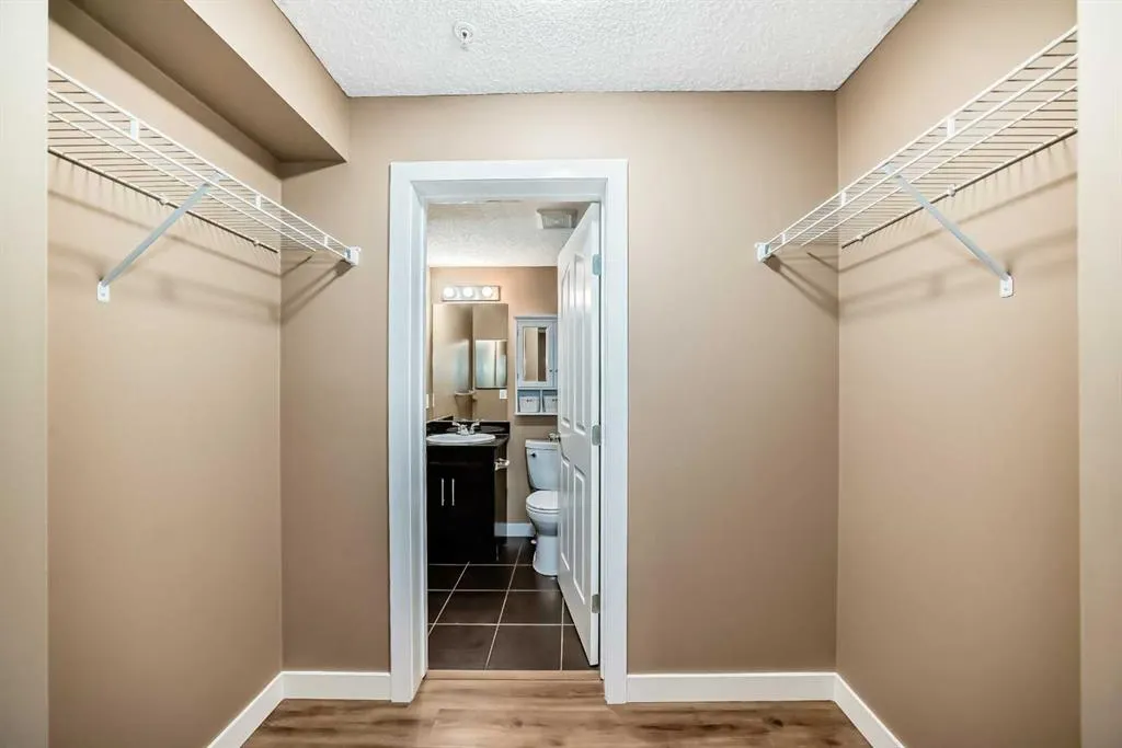 403 Mackenzie Way SW, #4320