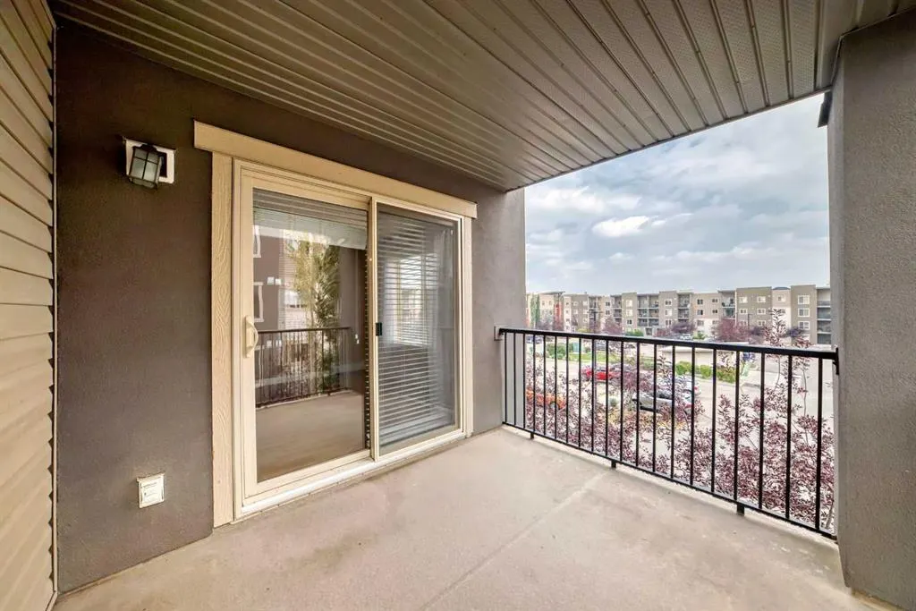 403 Mackenzie Way SW, #4320