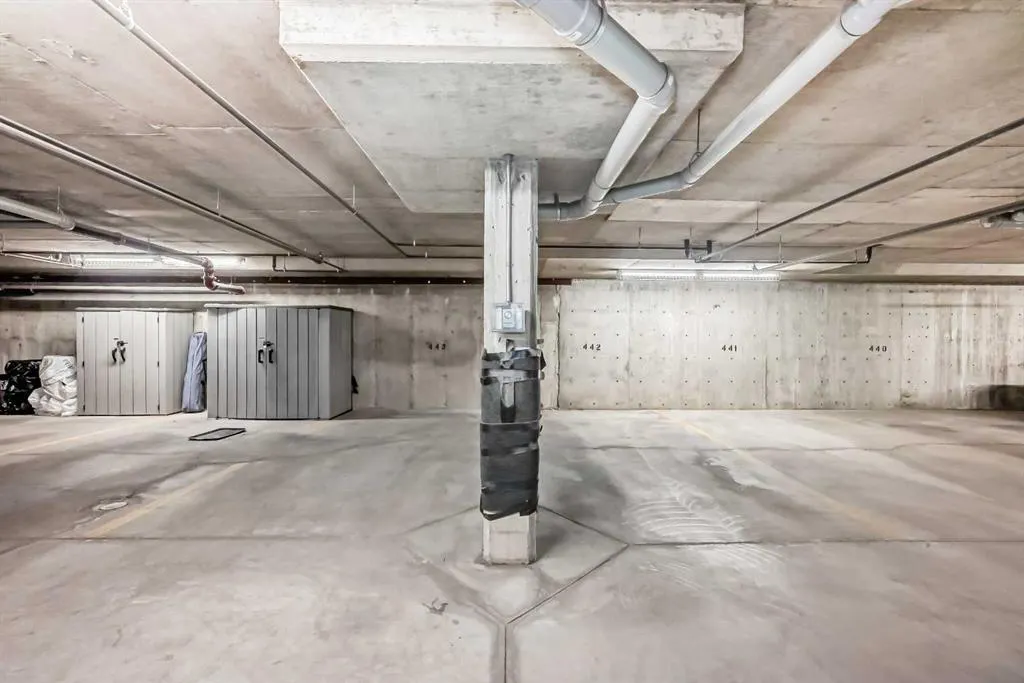 403 Mackenzie Way SW, #4320