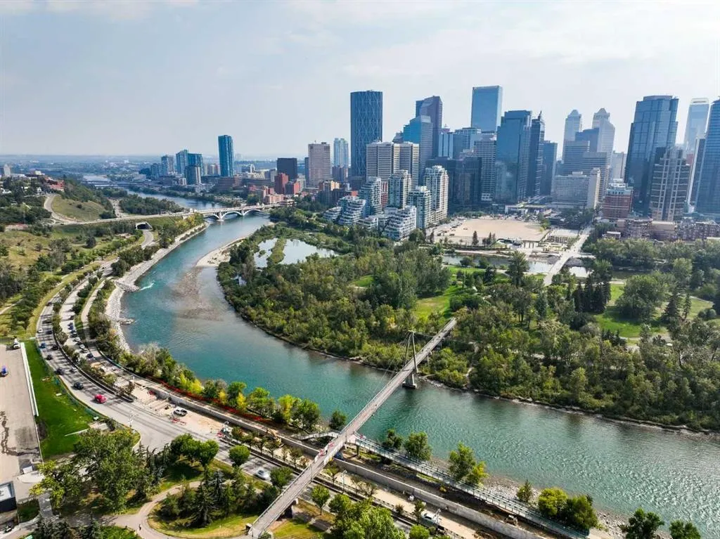 108 2 Street SW, #802