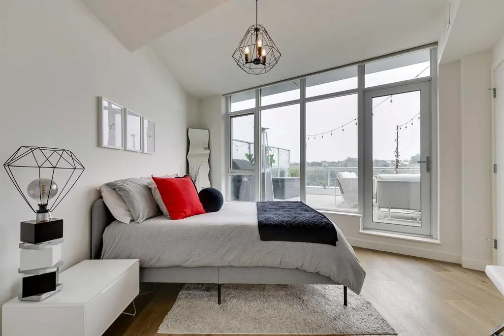 108 2 Street SW, #802