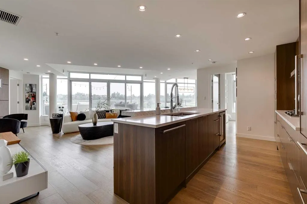 108 2 Street SW, #802