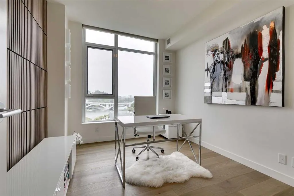 108 2 Street SW, #802