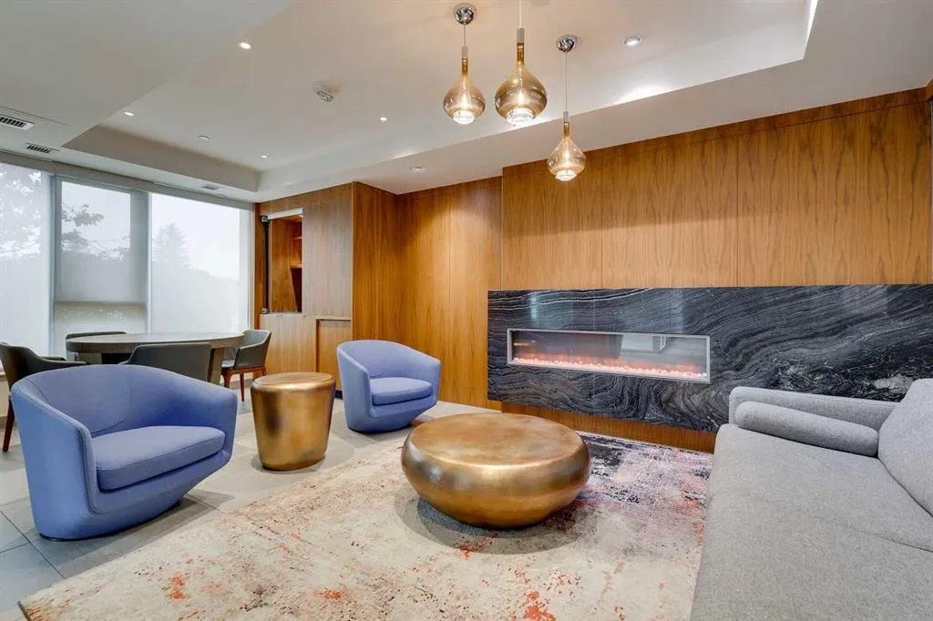108 2 Street SW, #802