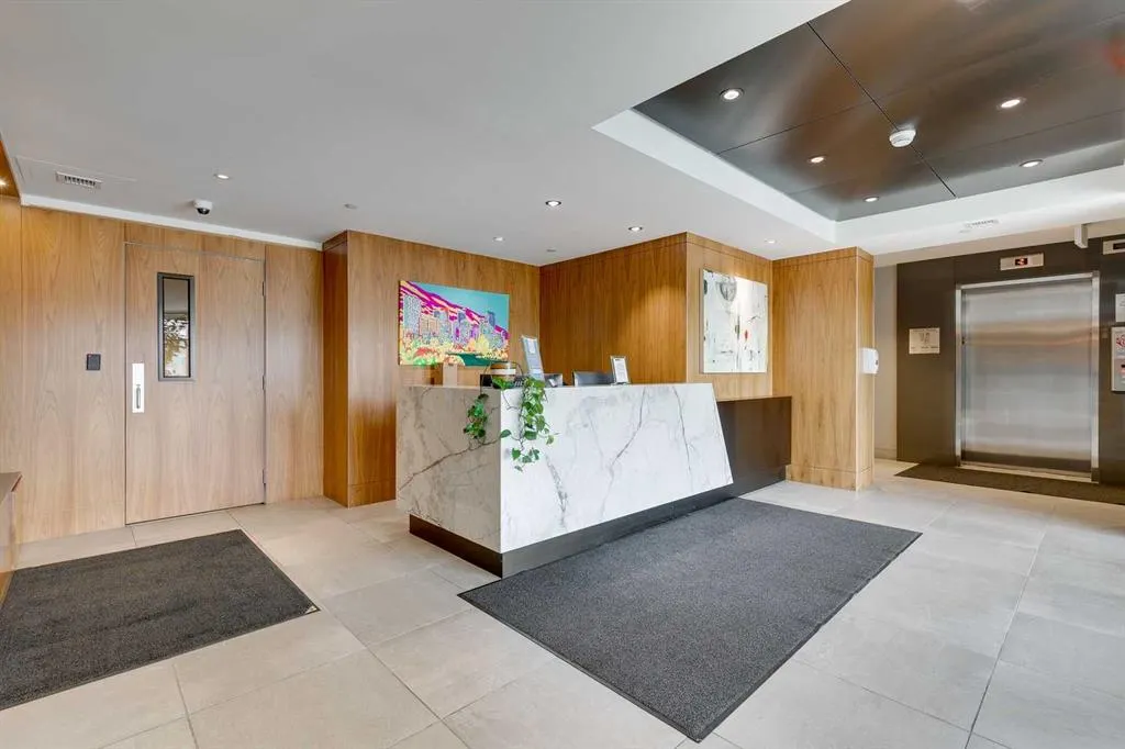 108 2 Street SW, #802