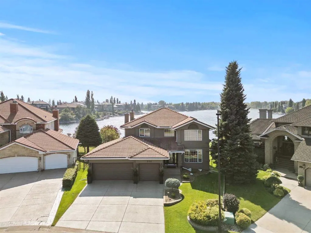 230 Mckenzie Lake Bay SE