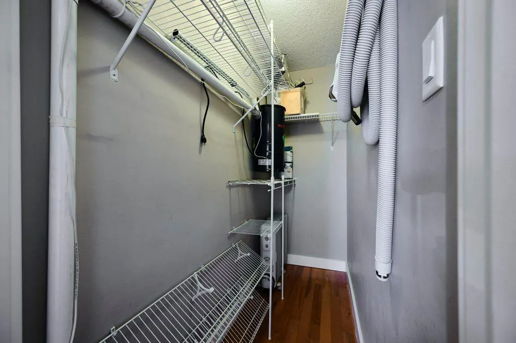 2209 14 Street SW, #102