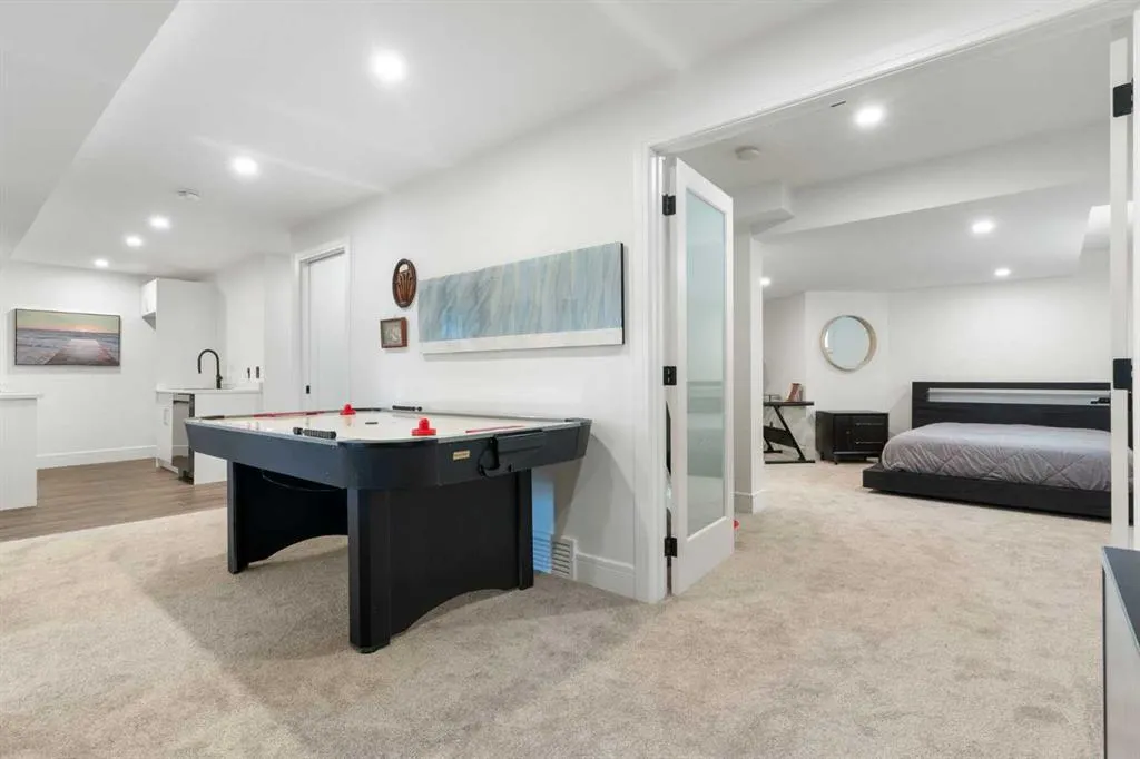 108 Citadel Park NW