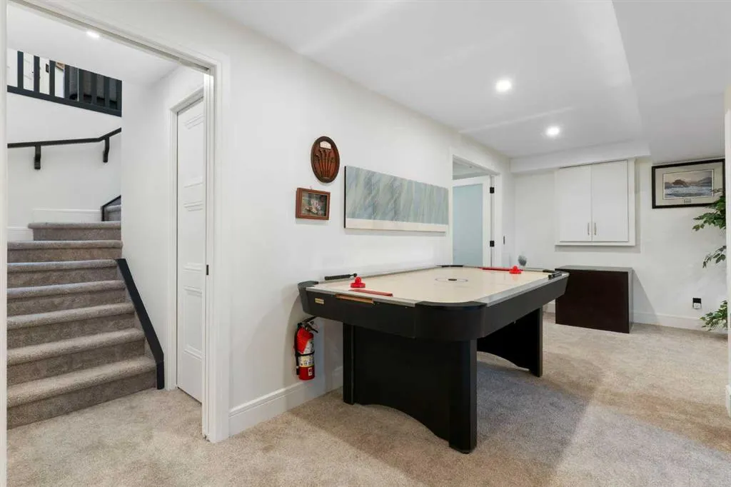 108 Citadel Park NW