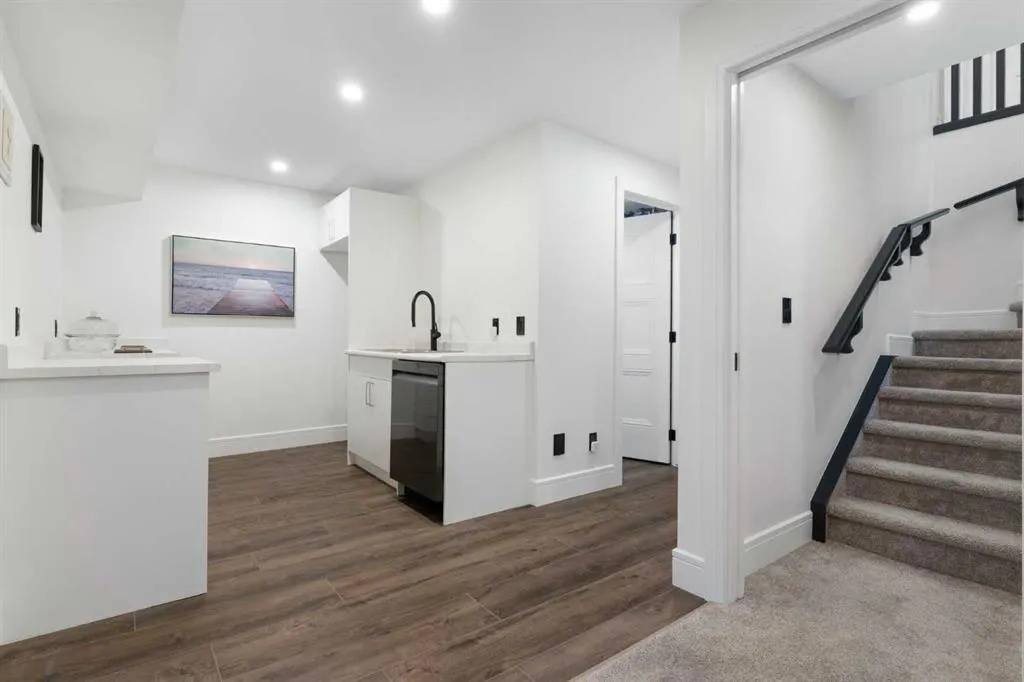 108 Citadel Park NW