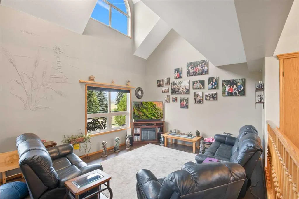1530 TWP Road 414